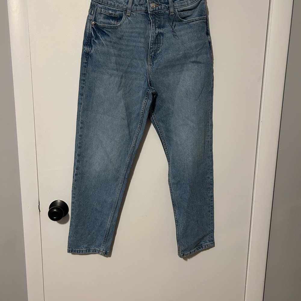 NWT Zara “Mom Fit” High Rise Blue Jeans